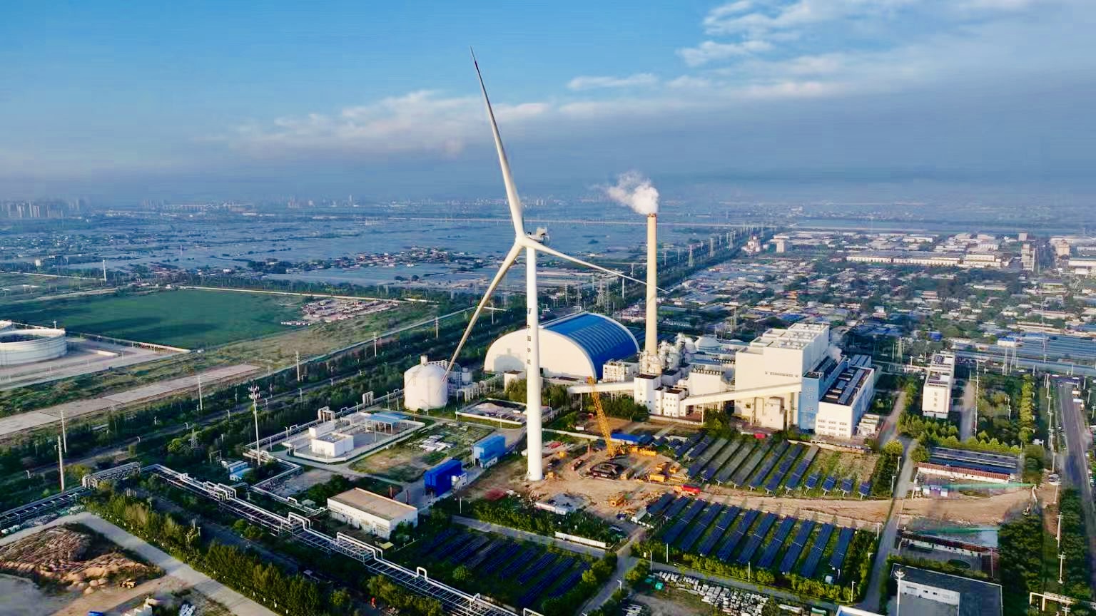 營(yíng)口仙人島熱電廠。營(yíng)口市委網(wǎng)信辦供圖